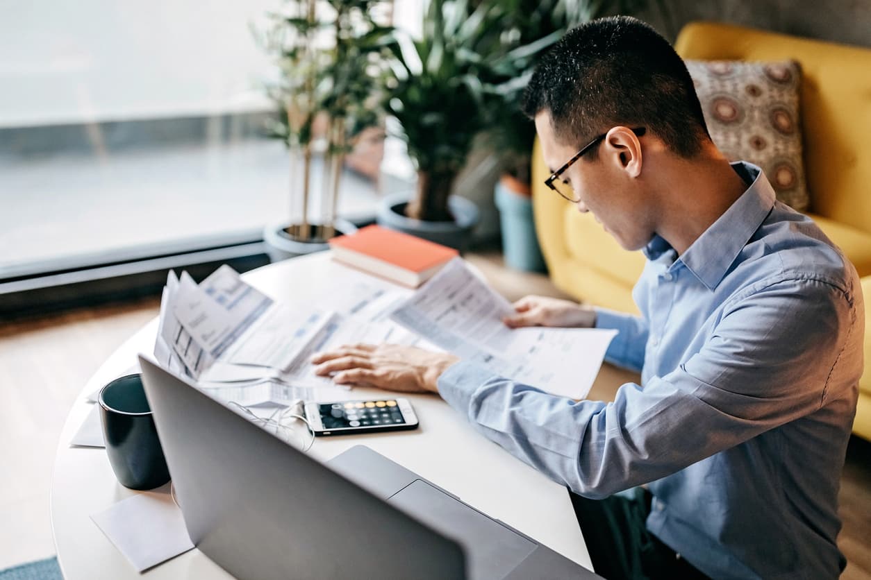 University and trade schools graduates enter the professional market