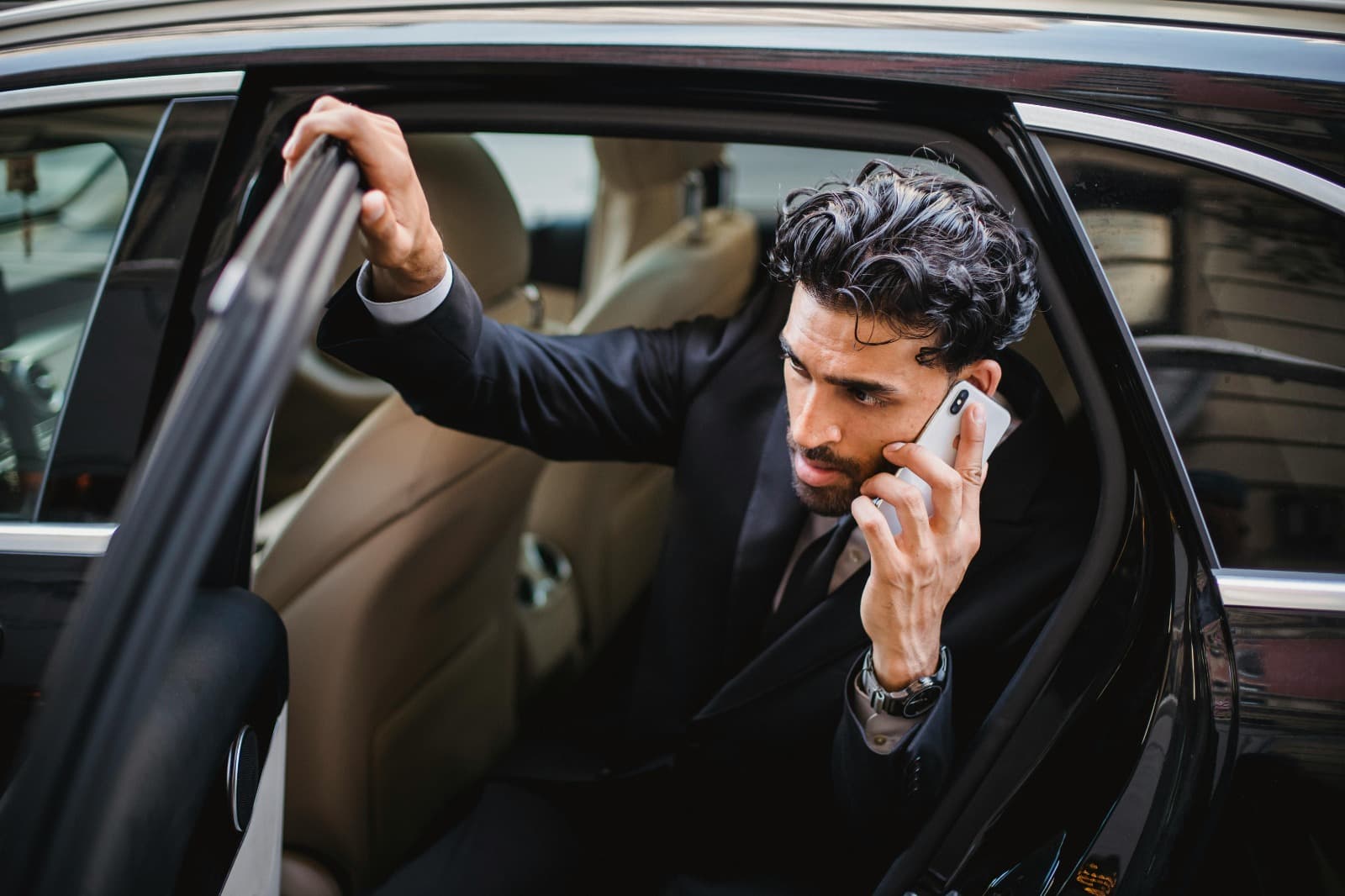 Vancouver to Seattle Car Service – Stress-Free Border Transfer Experience